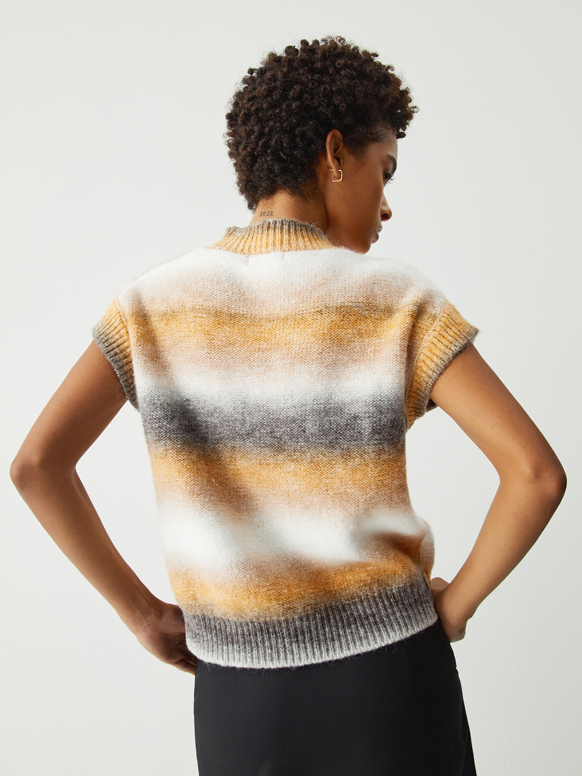 Dawn Ombre Graceful Sweater Vest