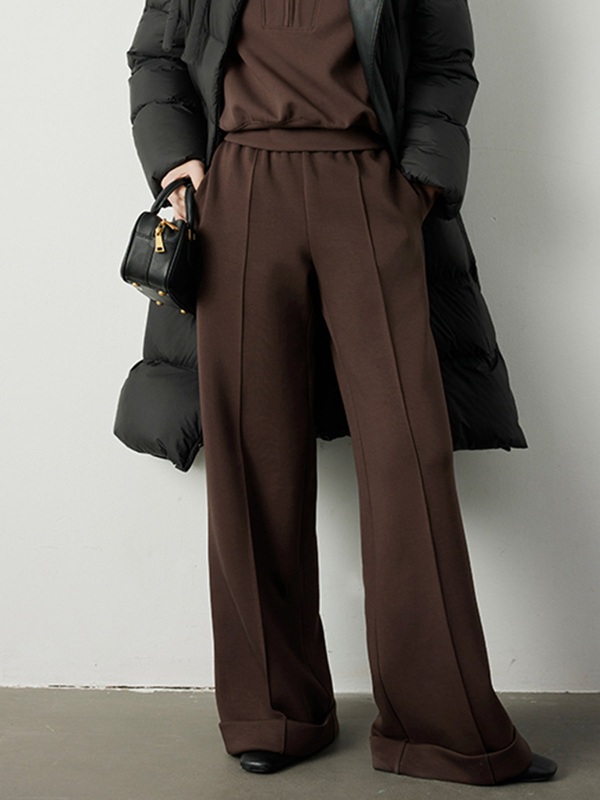 Solid Charming Pleated Sweatpants