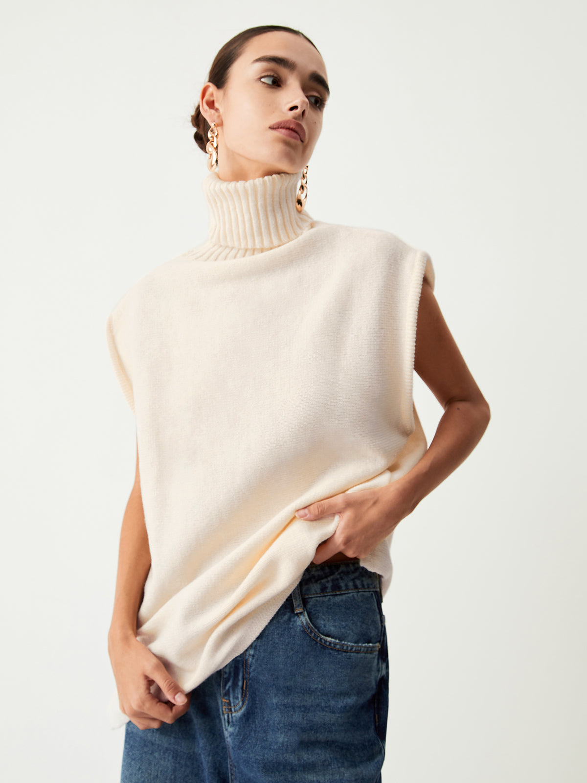 Cream Turtleneck Graceful Sweater Vest