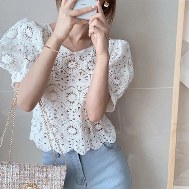 Loose Hollow-out Crocheted Puff Short Sweater Blouse