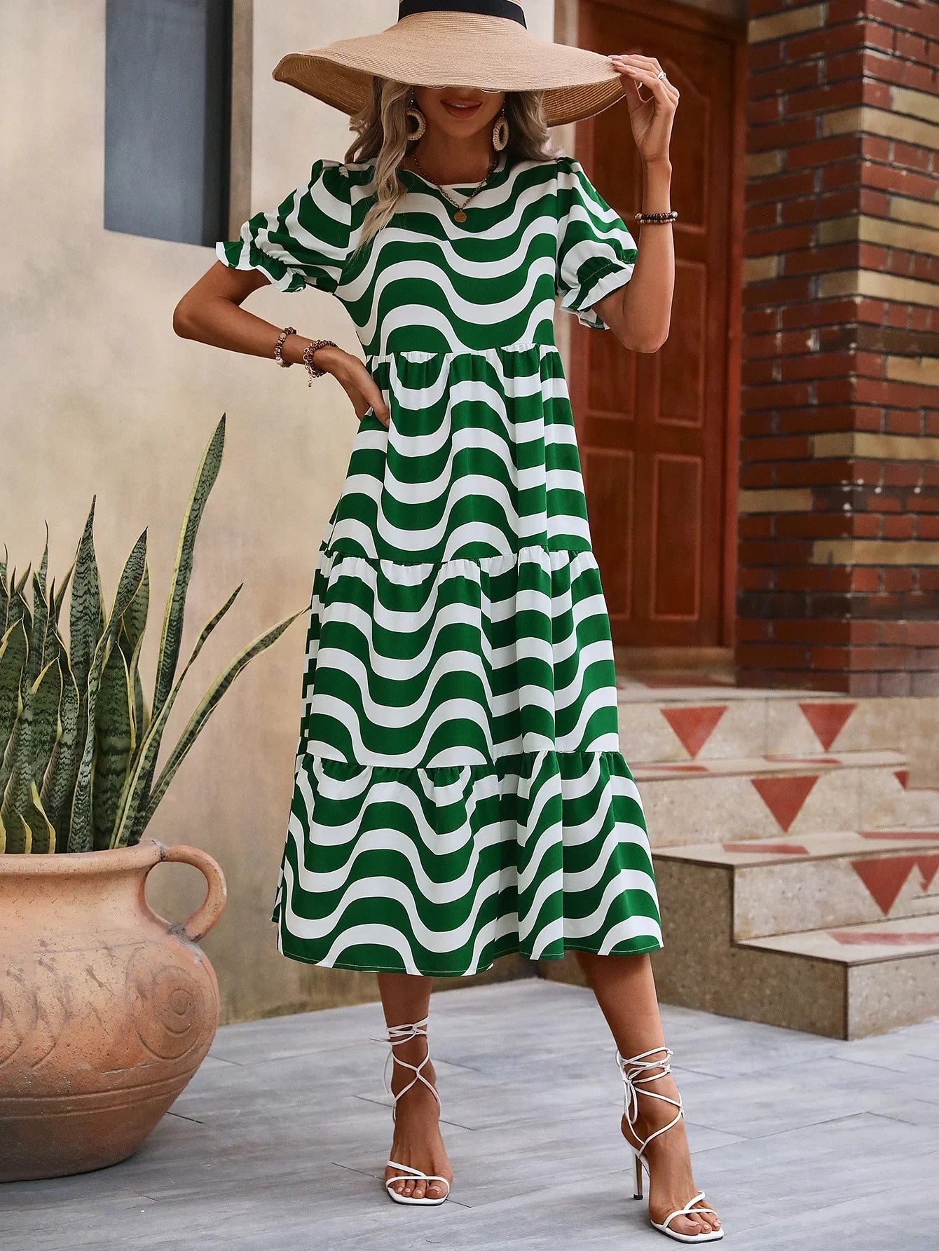 Chic Wave Stripe Short Bubble Sleeves Skinny O-neck Midi Dress