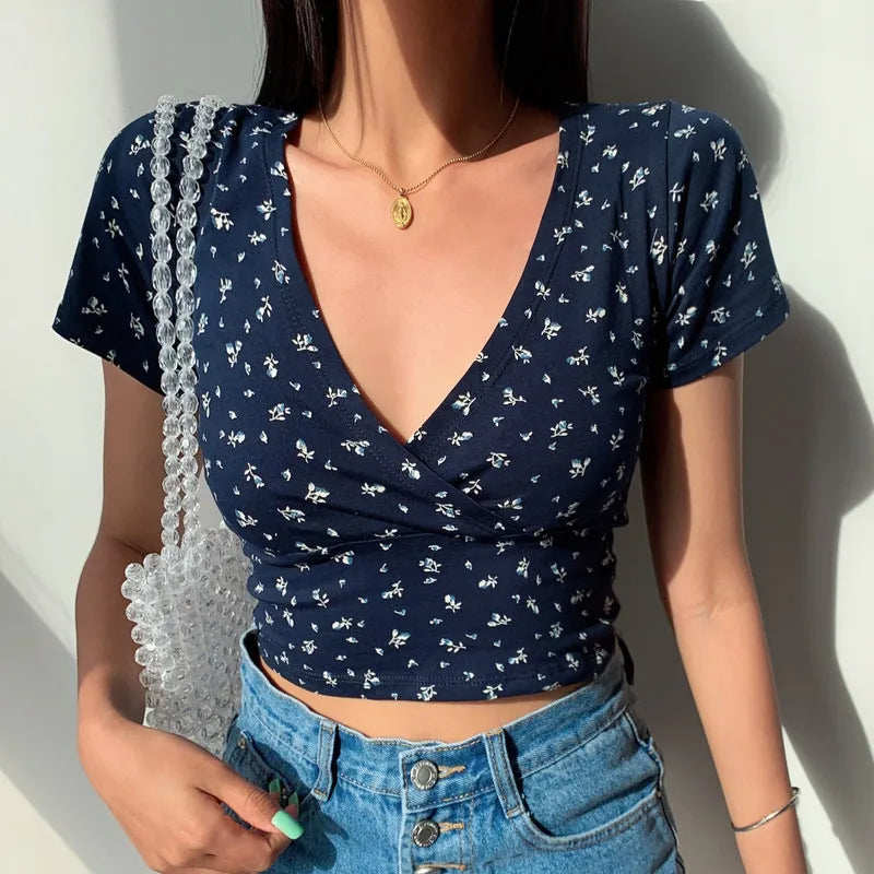 Retro Floral V-neck Slimming Wild Crop Top