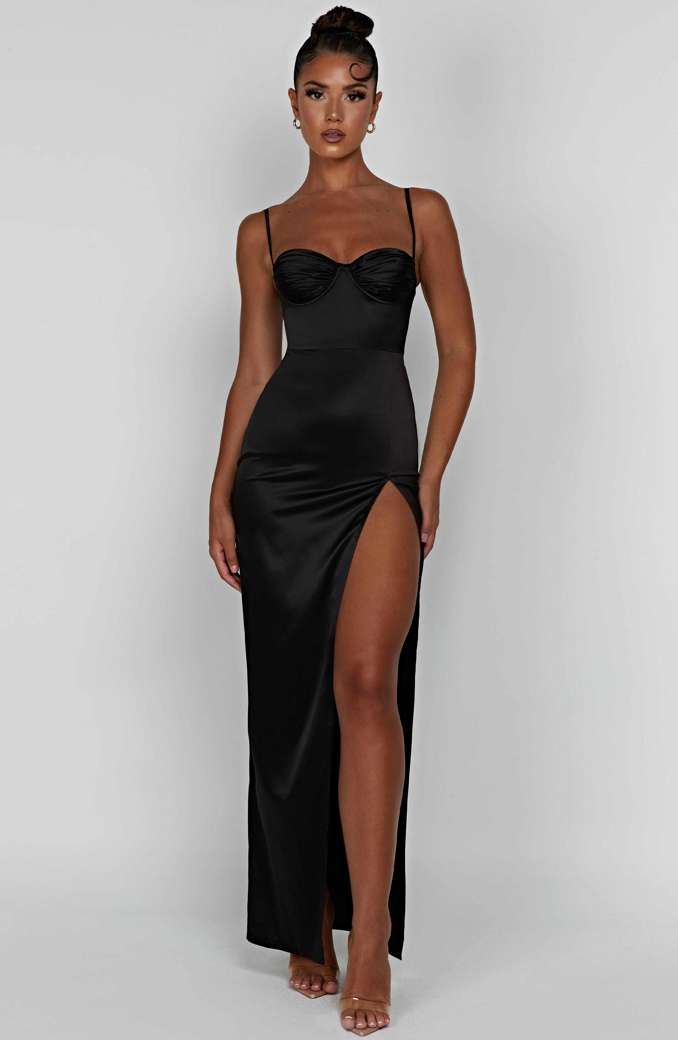 Alora Maxi Graceful Dress - Black