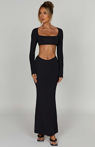 Amari Maxi Graceful Dress - Black