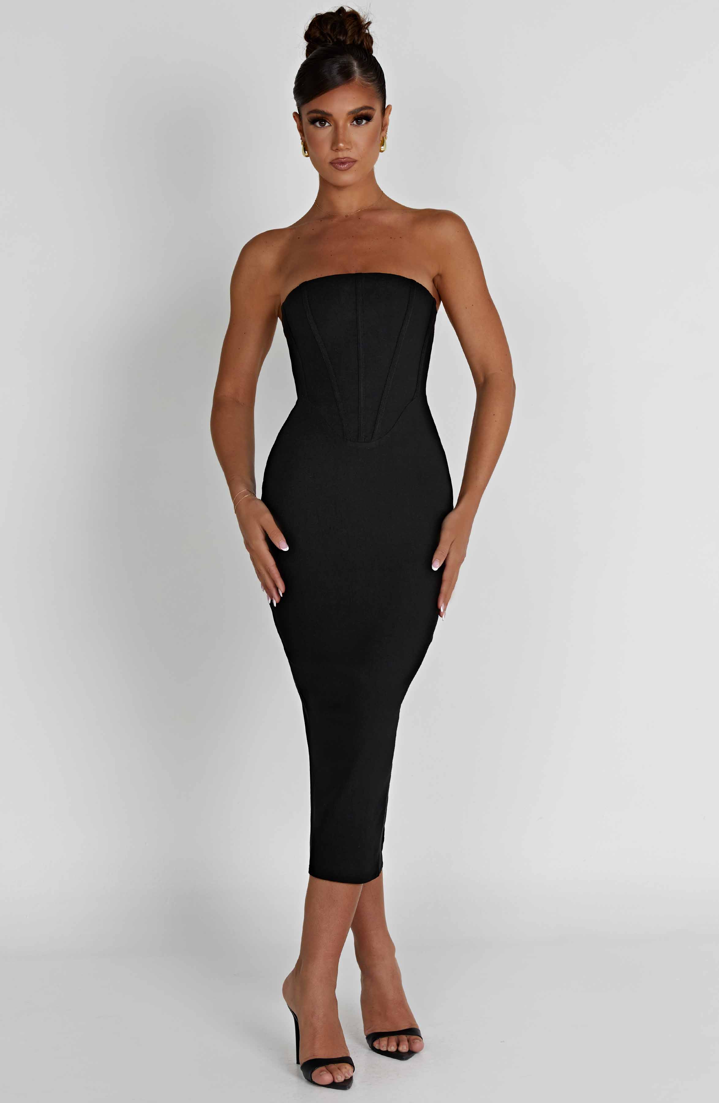 Amore Midi Graceful Dress - Black