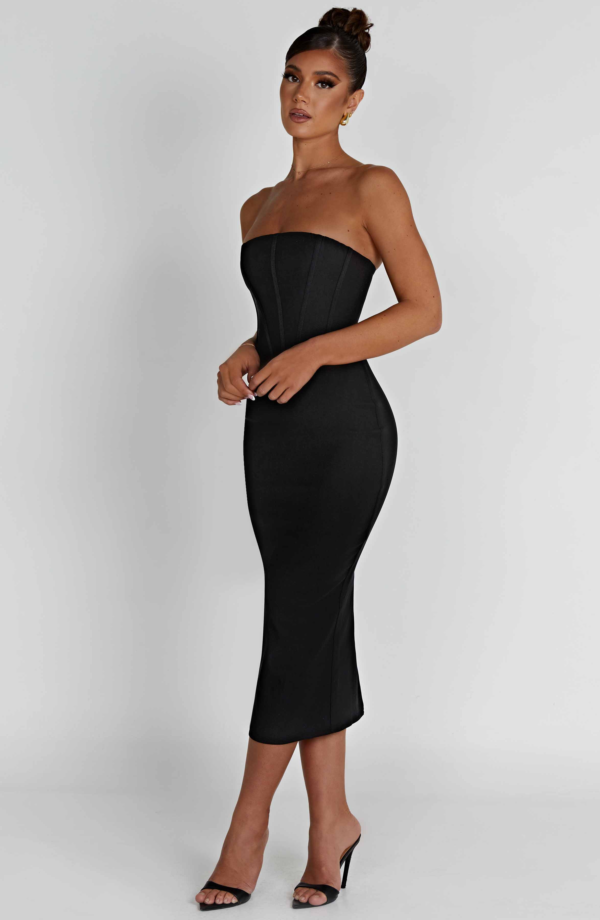 Amore Midi Graceful Dress - Black