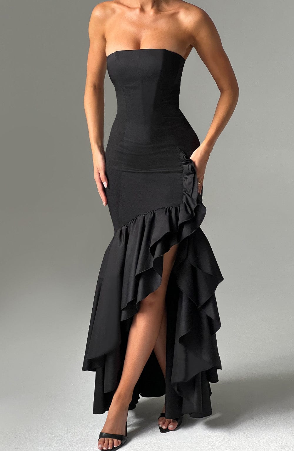 Angelina Maxi Graceful Dress - Black